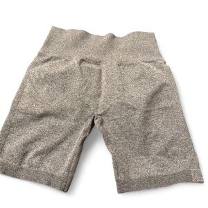 Women Performance Stretch Shorts - Heather light purple